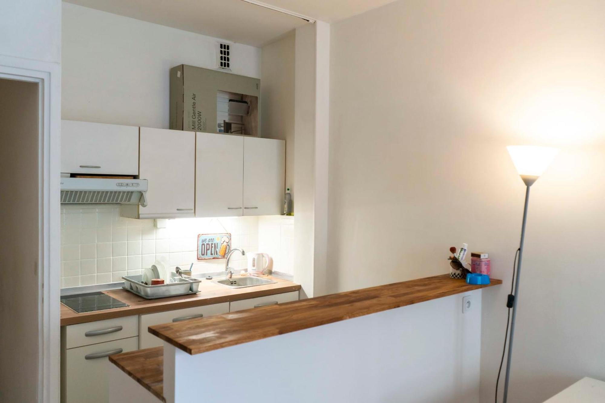 Charming With View Near The Sacre Coeur!